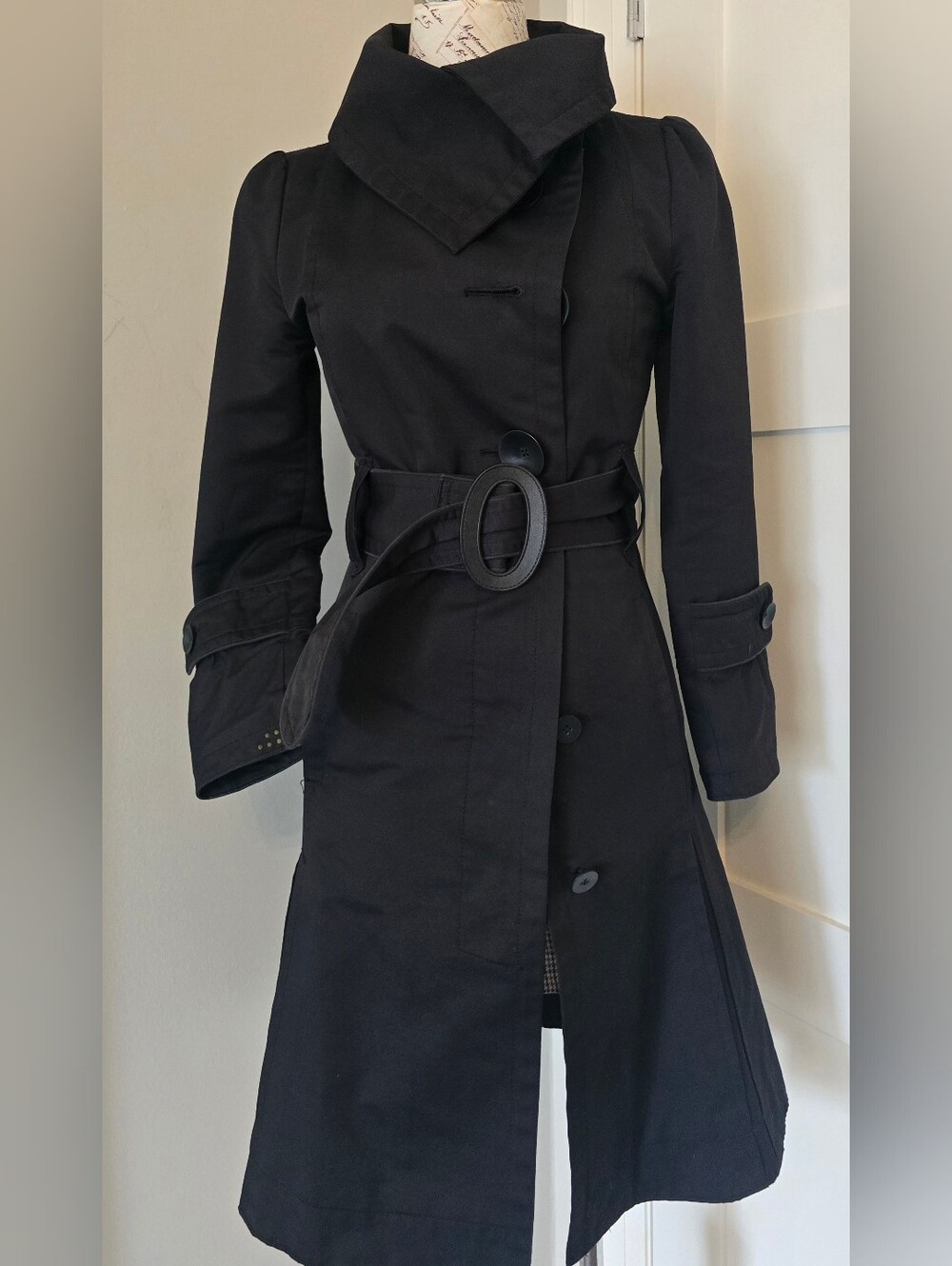 SOIA & KYO Classic Black Long Trench Coat with Belt, size XS